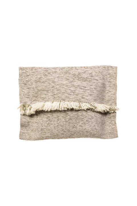 Silky Cushion 40 × 47 – Champagne